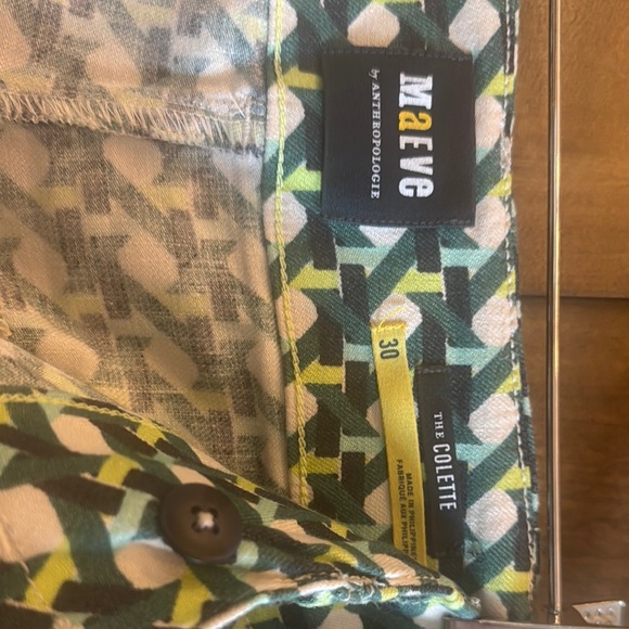 Maeve Green and White Geometric Linen Cropped Pants - Picture 3 of 3